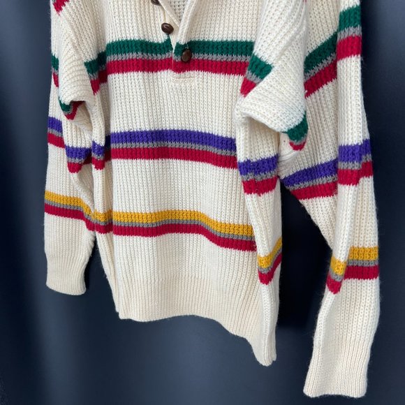 Boston Traders' Vintage Sweater - Picture 3 of 7